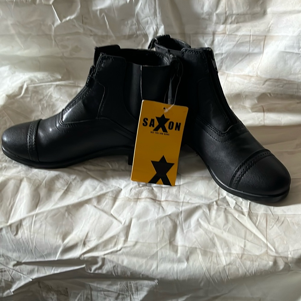 SAXON riding wear blackk leather size 2 kids New